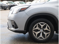 2022 SUBARU FORESTER TOURING - NO ACCIDENTS - BC VEHICLE - BACKUP CAMERA - HEATED FRONT SEATS - SUNR... (image 5)