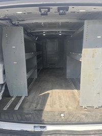 Perfect Auto CLEAN CARFAX - LOW ROOF - 148 WHEEL BASE - 3.7 L GAS - ROOF RACK - SHELVING - PRICE IS... (image 7)