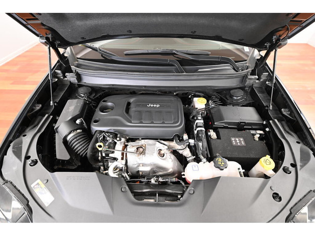 2023 Jeep Cherokee Trailhawk Elite 4x4 in Cars & Trucks in Laval / North Shore - Image 4