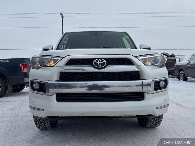 2015 Toyota 4Runner SR5 in Cars & Trucks in Edmonton - Image 2