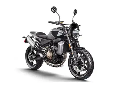 2025 Husqvarna SVARTPILEN 801 37.21$/semaine (120 mois @ 7.99% + tx) Inclus tout les frais. Taxes et...