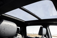This Ram 1500 has a powerful Twin Turbo Regular Unleaded I-6 3.0 L/183 engine powering this Automati... (image 7)
