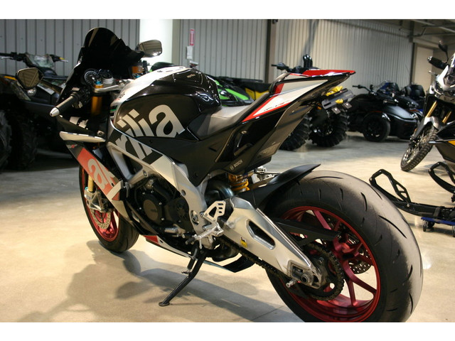  2016 Aprilia RSV4 RF ABS RSV4 FACTORY RF in Sport Bikes in Guelph - Image 3