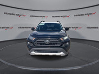 Sunroof, Power Driver's Seat, Leather Seats, Lane Departure, Hitch Receiver, Heated Steering Wheel,... (image 2)