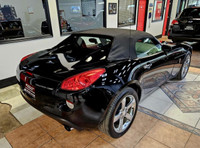 All vehicles come with a full vehicle History Report, ask to see it! 2007 Pontiac Solstice GXPExcell... (image 8)