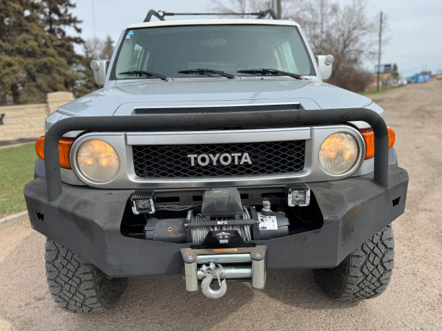 2007 Toyota FJ Cruiser, OFF ROAD-PKG, MANUAL, LOTS OF $ SPEND IT in Cars & Trucks in Edmonton - Image 2