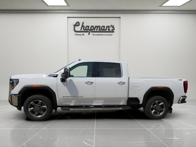 2025 GMC Sierra 2500HD SLT HD Surround Vision, Heated Steerin... in Cars & Trucks in Brandon - Image 2