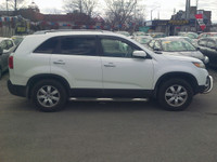 2012 Kia Sorento 178000 KM Price $7999 ON or QC Safety Included Warranty Included Carfax Included Au... (image 2)