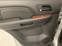 Check out this vehicle's pictures, features, options and specs, and let us know if you have any ques... (image 8)