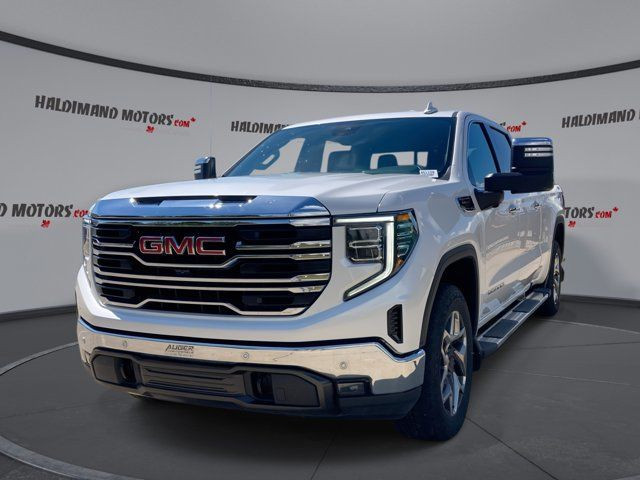 2024 GMC Sierra 1500 SLT 4WD in Cars & Trucks in Hamilton