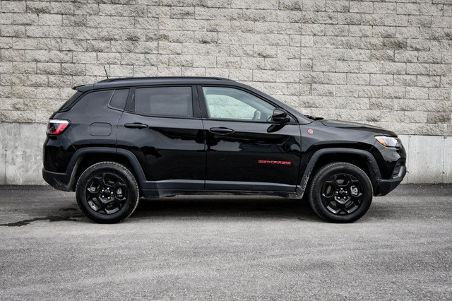 2023 Jeep Compass Trailhawk • SUNROOF • PREM. AUDIO • HEATED SEA in Cars & Trucks in Cornwall - Image 2