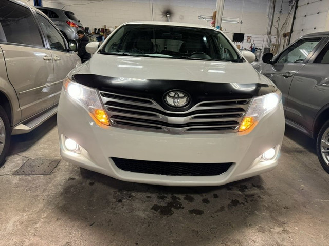 2011 Toyota Venza in Cars & Trucks in City of Montréal - Image 2