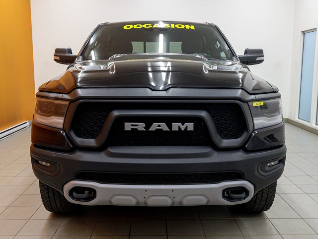 Ram 1500 REBEL CREW 4X4 V8 *NAV* SIÈGES / VOLANT CHAUFF USB 2023 in Cars & Trucks in Laurentides - Image 4