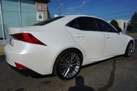 SAEFTY INCLUDED LOCAL ONTARIO CAR Very Clean AWD 3.5L V6 Lexus IS 300 Premium with Automatic Transmi... (image 6)