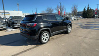 EXECUTIVE CROSSTOWN DEMO! This 2024 JEEP COMPASS LATITUDE 4X4 has the following options Premium Clot... (image 7)