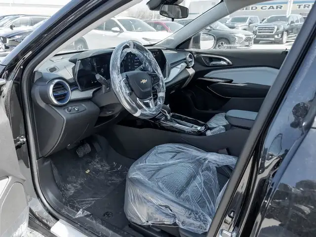 2025 Chevrolet Trax LT in Cars & Trucks in Mississauga / Peel Region - Image 9