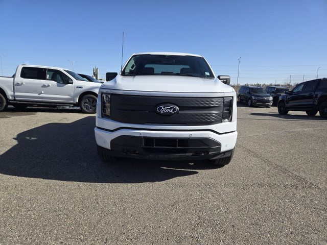 2025 Ford F-150 Lightning FLASH | MAX TOW PKG | MOBILE PWR CORD  in Cars & Trucks in Calgary - Image 2
