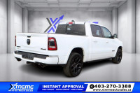 FINANCING AVAILABLE Vehicle has Minor Hail Damage 2022 Ram 1500 Laramie Crew Cab 4x4 * Hail Sale! We... (image 3)