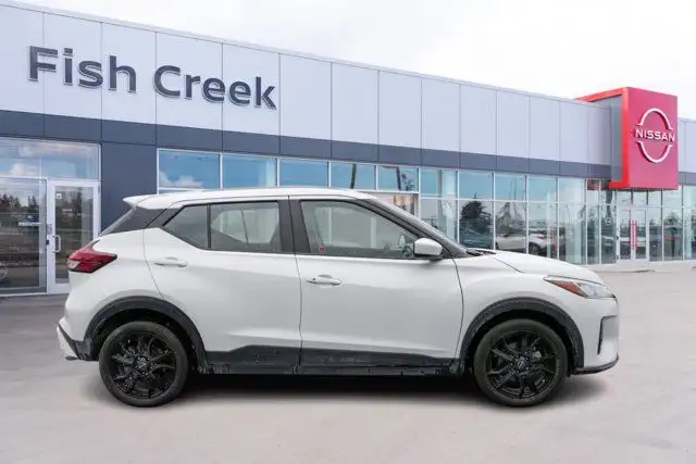 2023 Nissan Kicks SV Special Edition | 17 Inch Alloy Wheels in Cars & Trucks in Calgary - Image 9