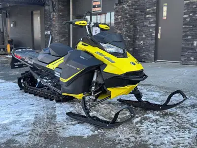 SKI-DOO SUMMIT SP 850 E-TEC 2018 154 pouces 5082km Belle condition Financement et reprise déchange p...