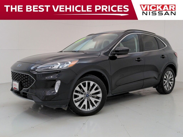 2022 Ford Escape Titanium Hybrid in Cars & Trucks in Winnipeg