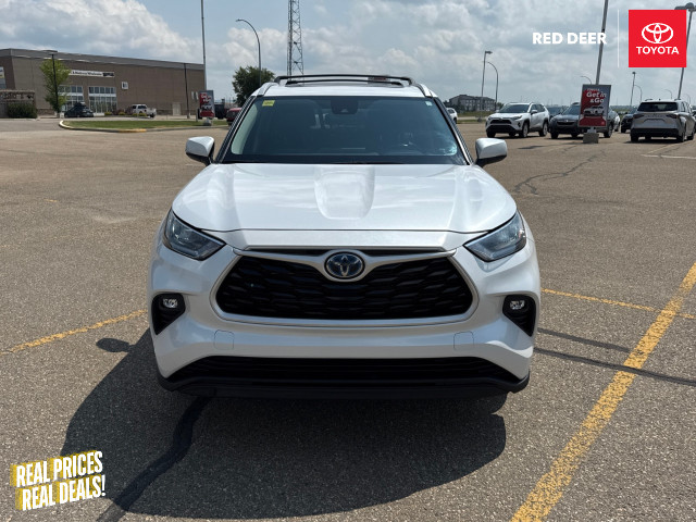 2023 Toyota Highlander Hybrid XLE AWD in Cars & Trucks in Red Deer - Image 3