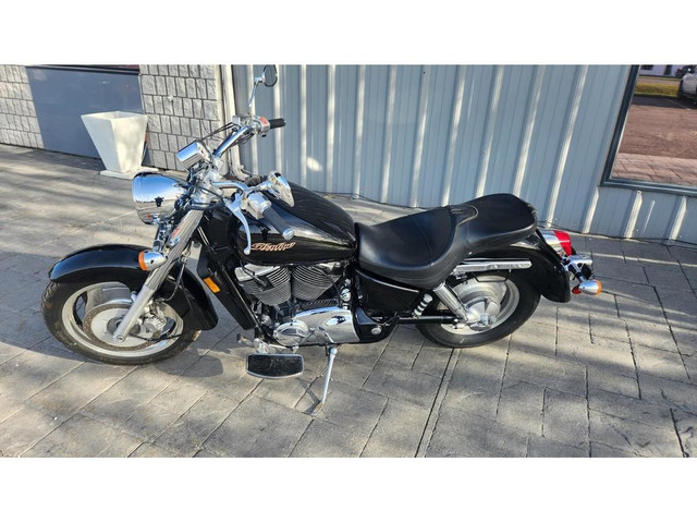 2005 Honda SHADOW SABRE 1100 in Street, Cruisers & Choppers in Sarnia - Image 2