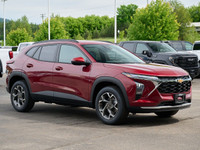 2025 Chevrolet Trax LT Smart Style, Big Value MODERN STYLE, MAXIMUM VERSATILITY Sleek crossover desi... (image 4)