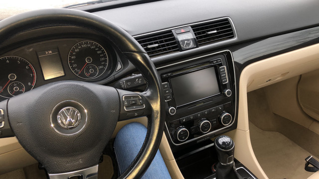 2012 Volkswagen Passat **MANUAL** in Cars & Trucks in Kitchener / Waterloo - Image 4