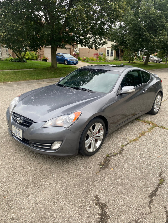 2010 Hyundai Genesis Coupe GT (Safety) in Cars & Trucks in Kitchener / Waterloo - Image 2