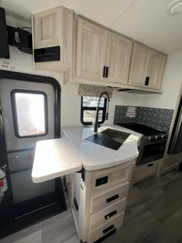 2024 Forester 2501 CD in RVs & Motorhomes in Laval / North Shore - Image 25