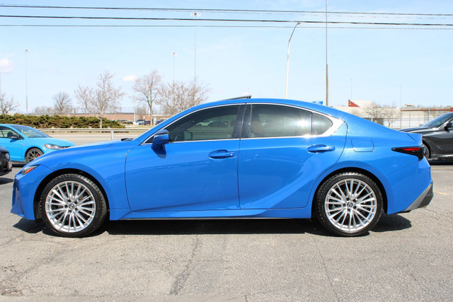2022 Lexus IS in Cars & Trucks in Oakville / Halton Region - Image 4