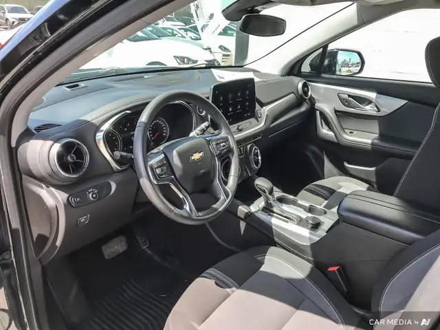 2024 Chevrolet Blazer LT Midnight Edition | Clean CARFAX in Cars & Trucks in Winnipeg - Image 14
