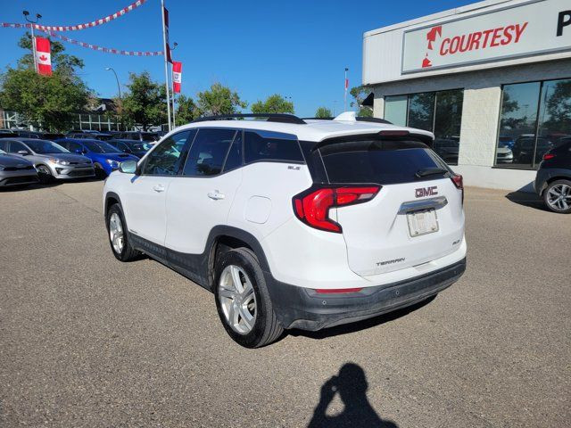 2020 GMC Terrain SLE | Apple/Android CarPlay | Forward Collison in Cars & Trucks in Calgary - Image 3