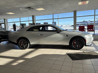 BLACK LEATHER/SUEDE PERFORMANCE SEATS -inc: 2nd-Row Heated Seats High-Back Bucket Seats High Perform... (image 3)