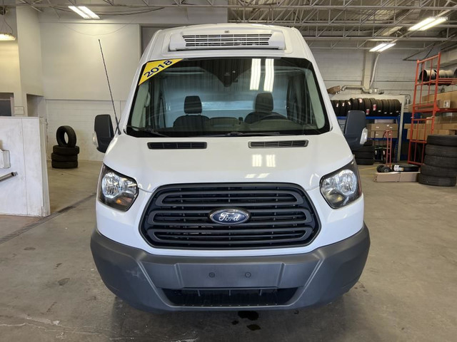 2018 Ford TRANSIT T-350 EL toit surélevé 148 po PNBV de 9 500 lb in Cars & Trucks in Longueuil / South Shore - Image 2