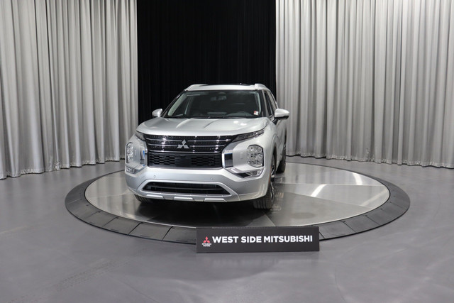 2025 Mitsubishi Outlander PHEV GT in Cars & Trucks in Edmonton - Image 2