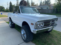 WHITE ON BLACK LEATHER/ SUEDE, NEW DIAMOND STITCH INTERIOR, NEW CARPET, NEW PAINT 4 YEARS AGO. NEW S... (image 2)