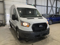 Le Ford Transit 2022 version T-250 PA toit moyen 130 po PNBV de 9 070 lb, offert par AutoStudio 72 à... (image 1)
