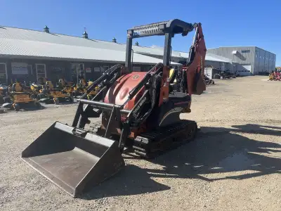 2006 Ditch Witch XT1600 is powered by Kubota diesel engine. Unit is equipped with front manual quick...