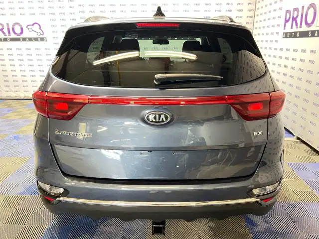 2020 Kia Sportage in Cars & Trucks in Ottawa - Image 5