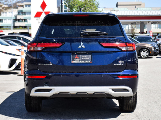 2024 Mitsubishi Outlander PHEV SEL - Panoramic Sunroof, Power Li in Cars & Trucks in Burnaby/New Westminster - Image 4