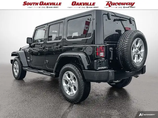 2017 Jeep Wrangler UNLIMITED SAHARA | HEATED SEATS | 1 OWNER | in Cars & Trucks in Oakville / Halton Region - Image 5