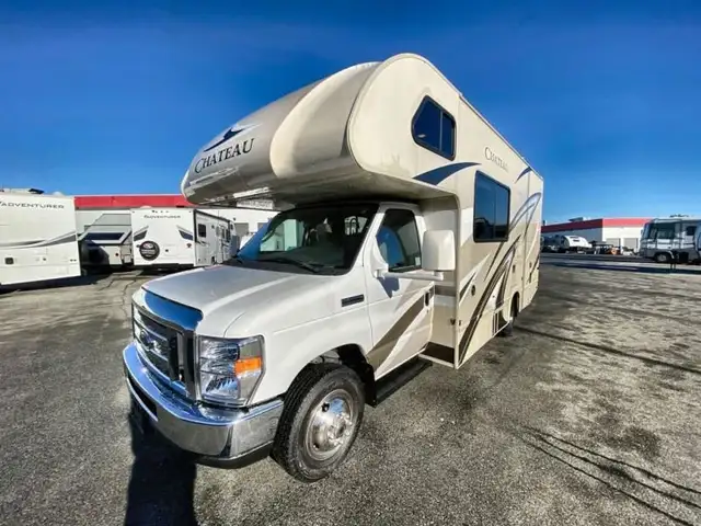 2020 Thor Motor Coach Chateau 22E in RVs & Motorhomes in Abbotsford - Image 6