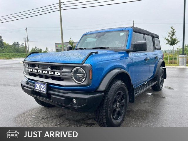 2023 Ford Bronco Big Bend in Cars & Trucks in Hamilton