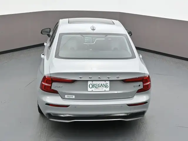 2024 Volvo S60 B5 B5 CORE SUNROOF, NAVIGATION, HEATED POWER SEAT in Cars & Trucks in City of Halifax - Image 38