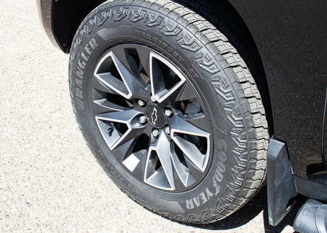 2021 Chevrolet Tahoe Z71 in Cars & Trucks in Medicine Hat - Image 13