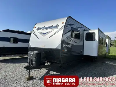 Year: 2017 Stock Number: UX6778 Status: PreOwned Weight: 8587 Lbs. Length: 41 ft Sleeps: 6 Included...