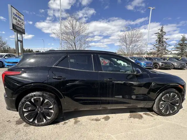 2025 Chevrolet Blazer EV AWD RS in Cars & Trucks in Calgary - Image 8