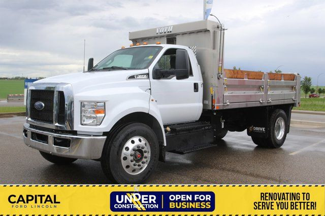 2025 Ford F-650 w/Voth Aluminum Dump Body in Cars & Trucks in Regina